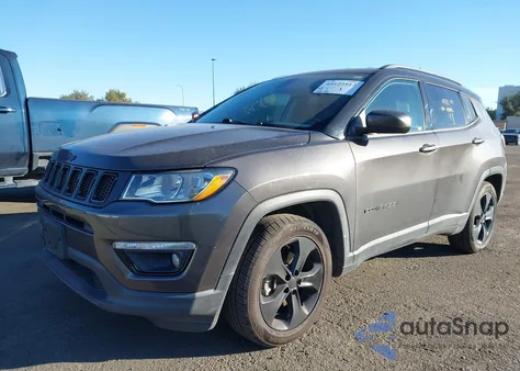 2019 Jeep Compass Altitude Fwd from USA, damaged, VIN 3C4NJCBB6KT726888